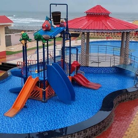 Swarnabhoomi Beach Resort Мандармани Экстерьер фото