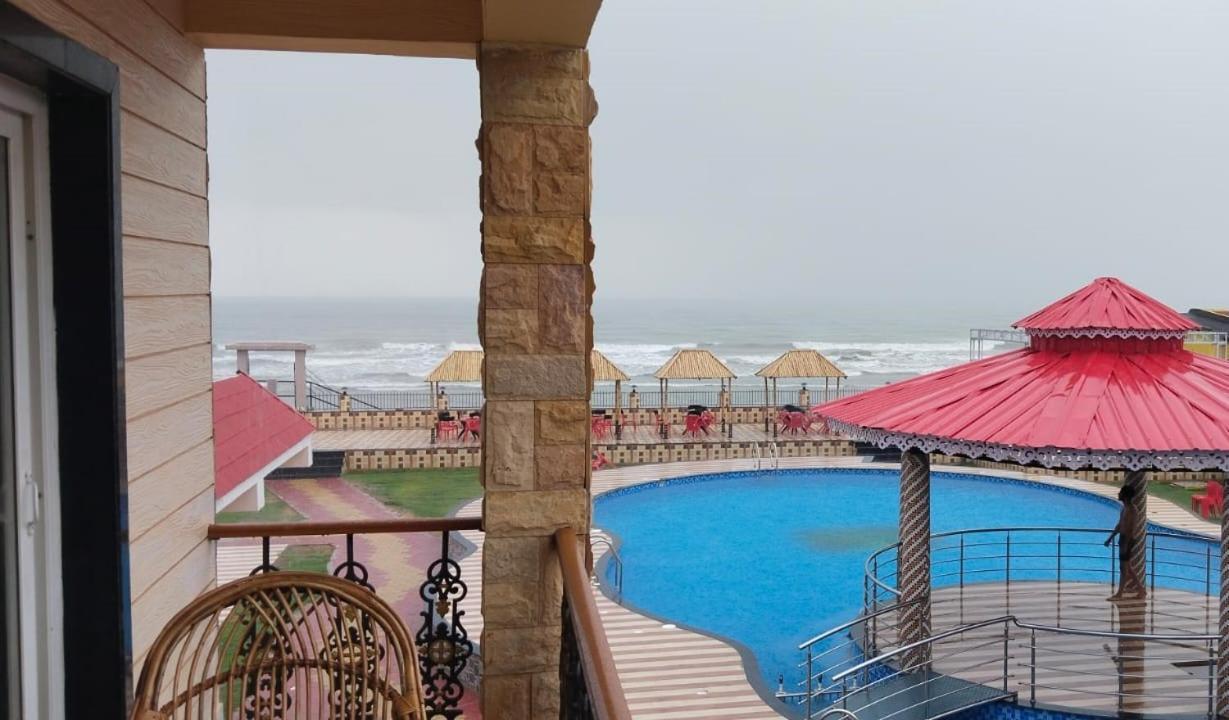 Swarnabhoomi Beach Resort Мандармани Экстерьер фото