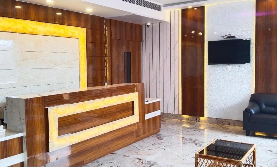 Swarnabhoomi Beach Resort Мандармани Экстерьер фото