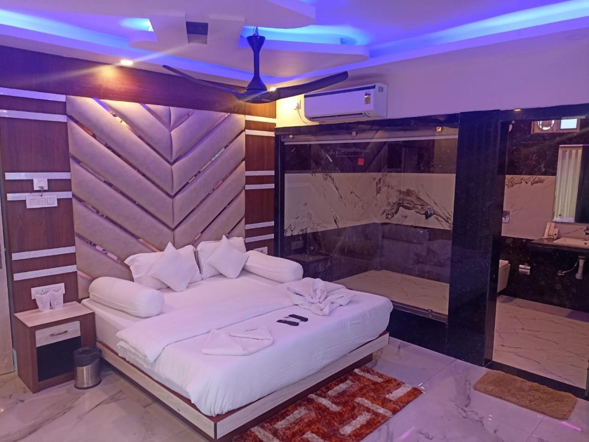 Swarnabhoomi Beach Resort Мандармани Экстерьер фото